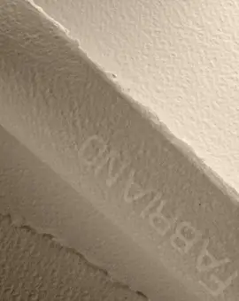 Fabriano Artistico törtfehér 640g 56x76cm 